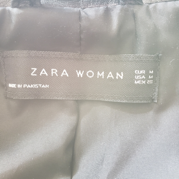 Black leather jacket - Picture 9 of 16